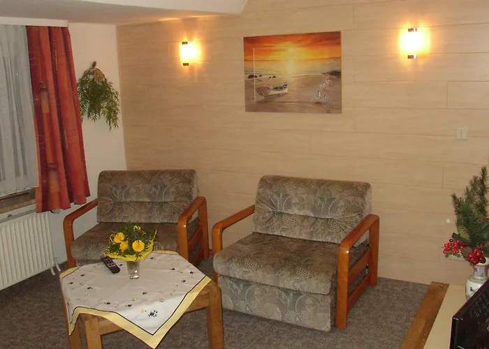 Gästehaus: Gästehaus Nis Puk und Ferienwohnungen